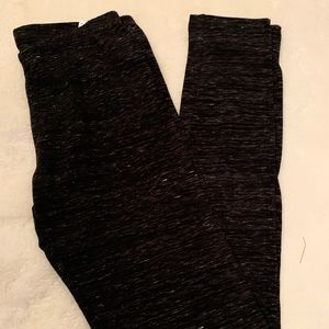 Black and gray detailed leggings